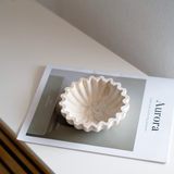 NAÏA – Coupelle décorative en Jesmonite | Studio Firaora"