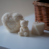Bougie sculpturale artisanal en cire de soja